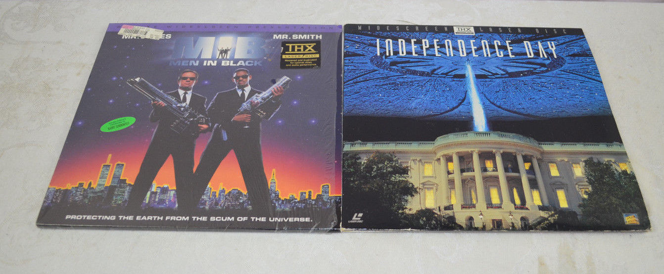 Independence Day & MIB Men In Black  movies  Laserdisc 2 movies