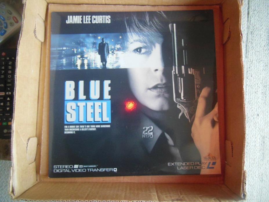 BLUE STEEL  jamie lee curtis LASER DISC 1989