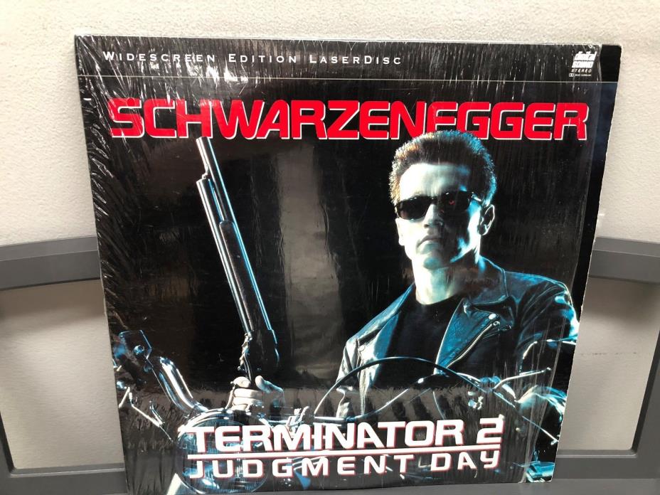 Arnold Schwarzenegger Terminator 2 Judgment Day Laserdisc Widescreen Edition