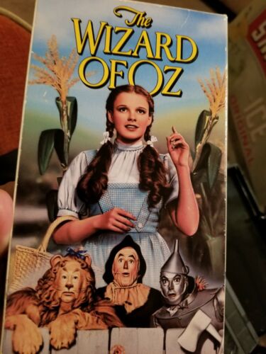 The Wizard of Oz VHS MINT WITH SLEEVE IN MINT SHAPE