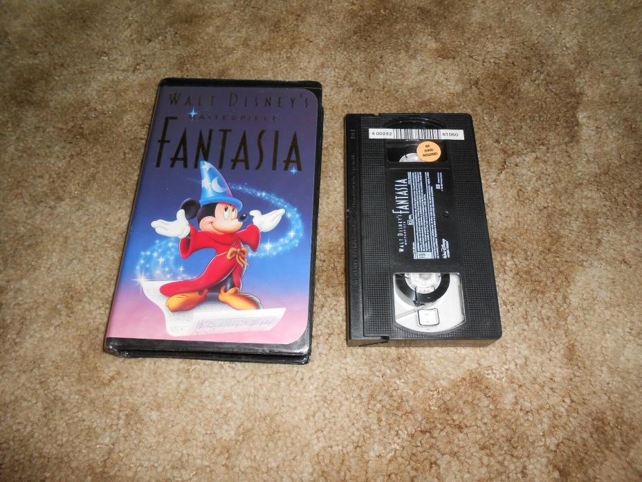 WALT DISNEY CLASSIC VHS FANTASIA  IN MINT CONDITION----#1132