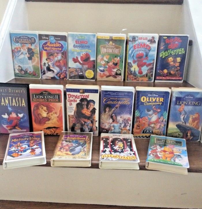 Lot Of 16 Disney Kids VHS Movies, Lion King, Fantasia, Cinderella, Aladdin, Elmo