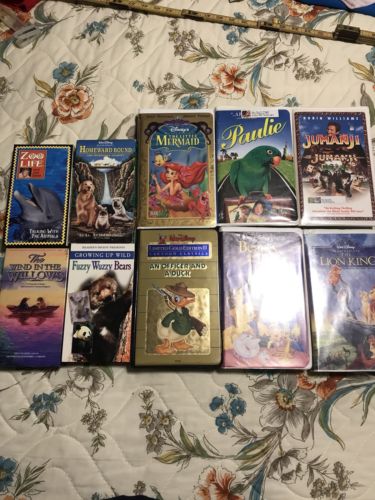 Lot Of 10 VHS tapes, Disney, animals, Little Mermaid, Jumanji, Children’s