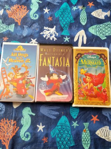Childrens vhs tapes (Classics) (Fantasia,The Little Mermaid)