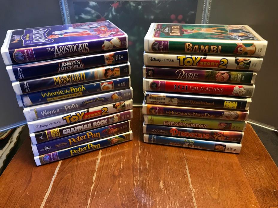 18 VHS Tapes With Plastic Cases - view Photos for titles - Good - Used - Disney