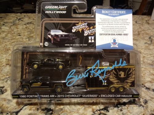 Burt Reynolds Signed SMOKEY & THE BANDIT 1:64 Scale Car Beckett BAS COA