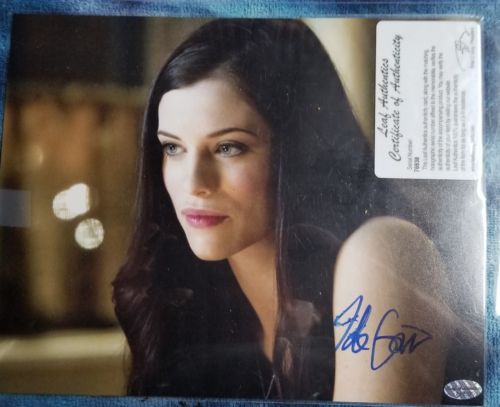 Jessica De Gouw Arrow Authentic Signed 8X10 Photo