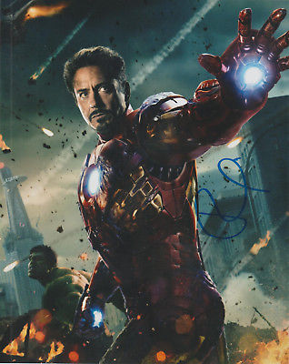 ROBERT DOWNEY JR. Signed 8 x 10 IRON MAN Photo Autograph w/ COA Nice Pic & AUTO