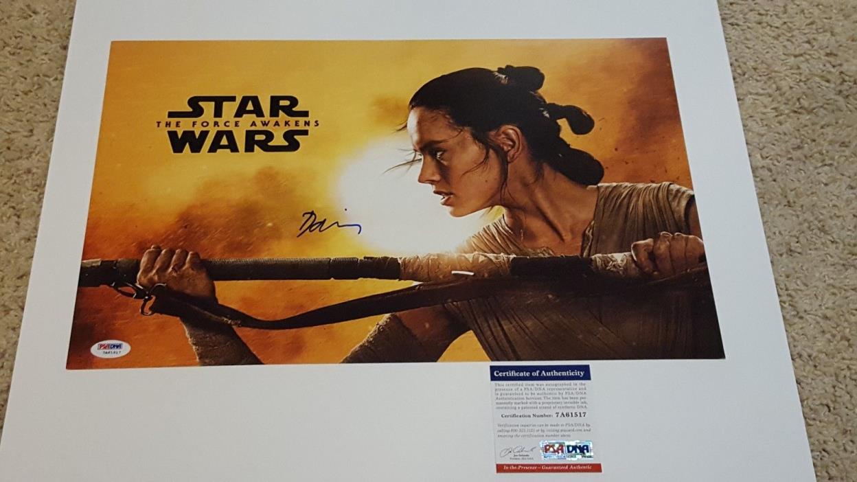 DAISY RIDLEY SIGNED STAR WARS THE FORCE AWAKENS 11X17 POSTER PSA/DNA WITNESS