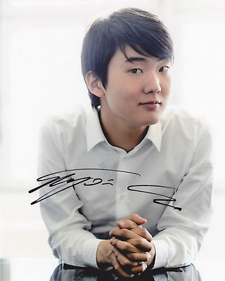 SEONG-JIN CHO SIGNED AUTOGRAPHED 8X10 PHOTO PIANO PIANIST   PROOF #5
