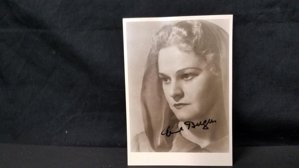 Autographed  4 x 6 Photo Erna Berger Coloratura Soprano
