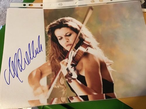Anne-Sophie Mutter Autograph Photo Signed Violin