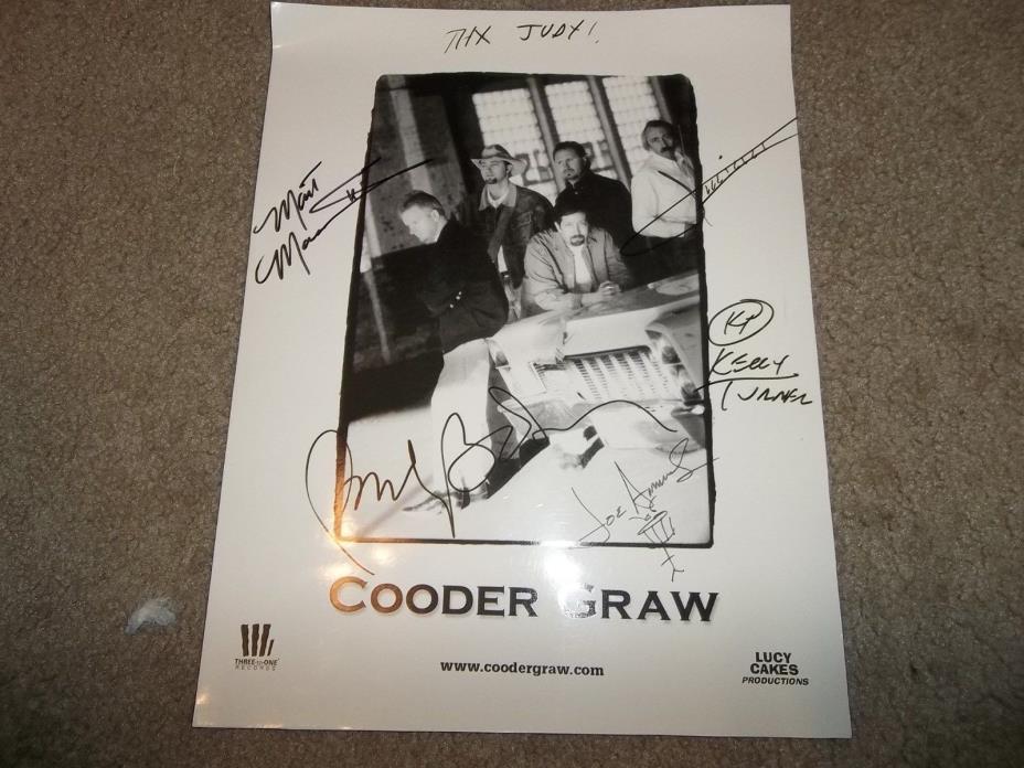 Cooder Graw BAND SIGNED 8X10 PHOTO