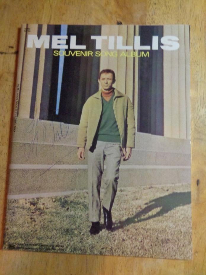 VINTAGE SIGNED MEL TILLIS SOUVENIR SONG ALBUM