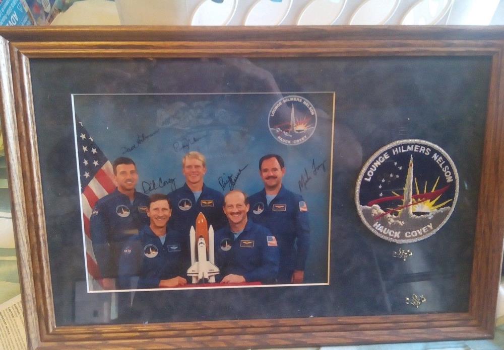 FRAMED AUTOGRAPHED PHOTO OF 5 ASTROUNATS LOUNGE,HILMERS,COVEY,NELSON, HAUCK