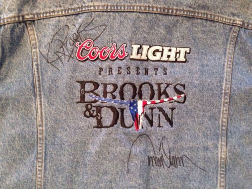 Brooks & Dunn Autograph Denim Tour Jacket Size XL Coors Light Brand New