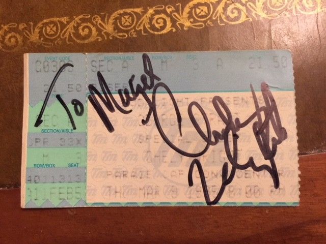 AUTOGRAPHED/Hand Signed Concert ticket  ~  CHELY WRIGHT !! Nice 80's autograph!!