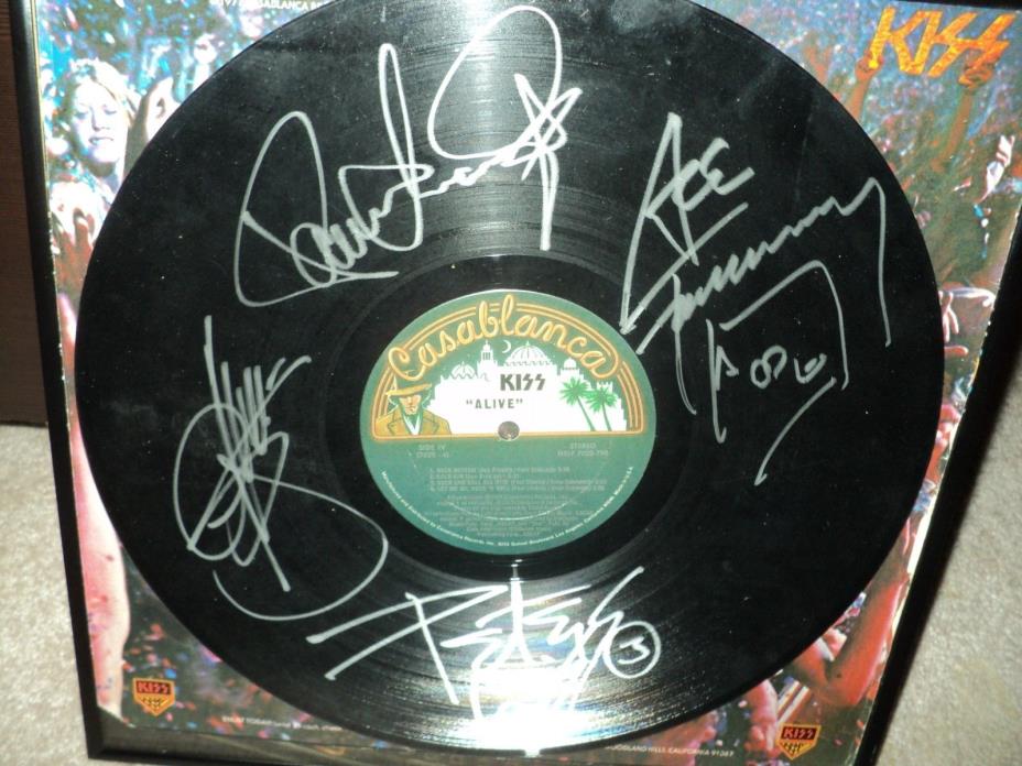 K.I.S.S Rock Album Autograph By Original Members Very Rare