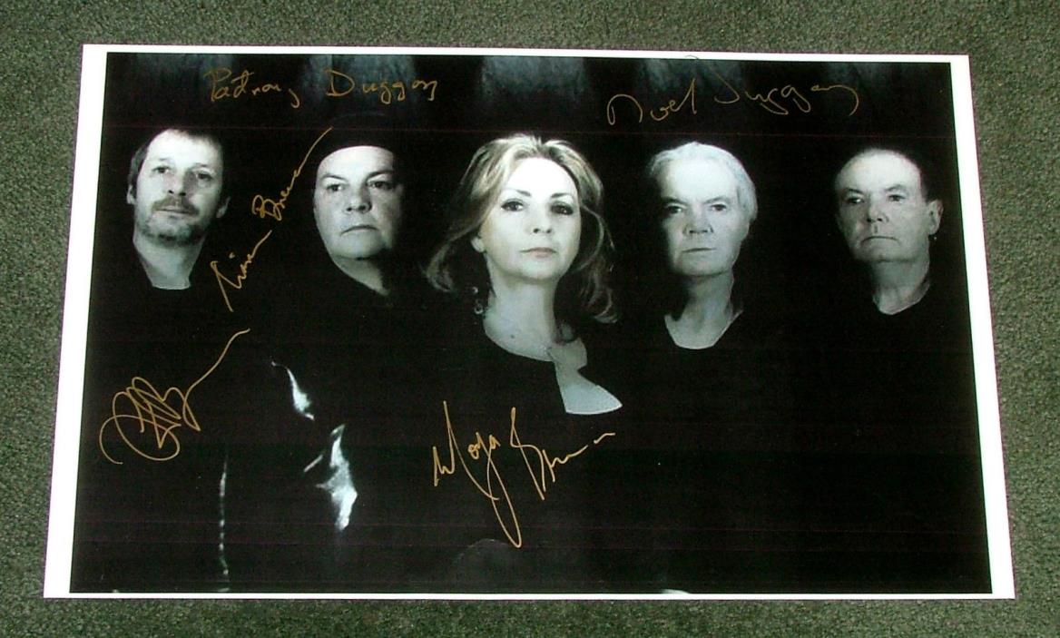 Irish family band CLANNAD SIGNED Moya Brennan + 4 Original members 11x17 print