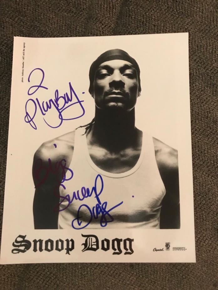 snoop dog signed picture