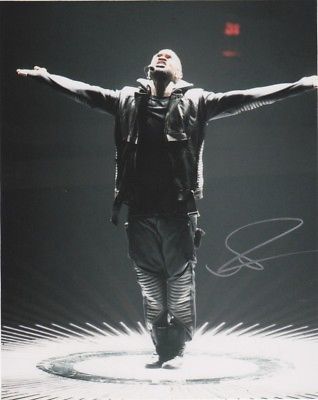 Usher Raymond Autographed Signed 8x10 Photo COA #J2