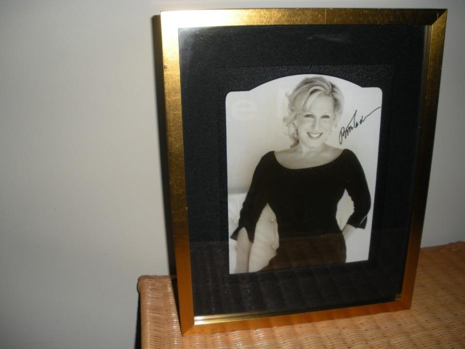 BETTE MIDLER SIGNED AUTHENTIC PHOTO  AUTOGRAPH SHADOWBOX FRAME