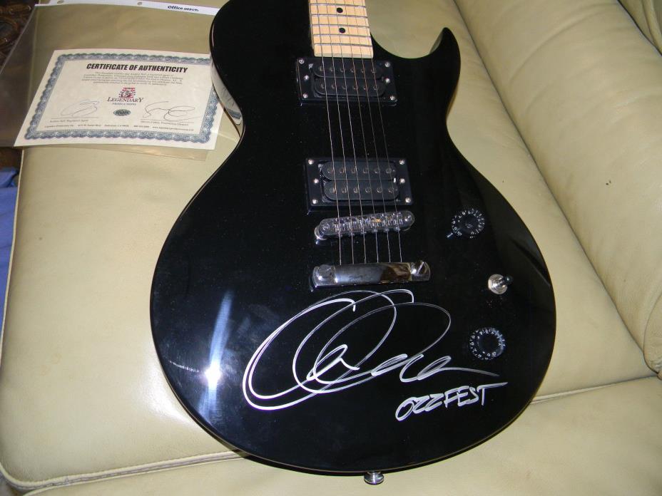 ozzy ozbourne autograhed guitar 07/27/07 cricket pavillion phoenix.az