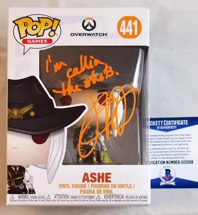 Jennifer HALE SIGNED 
