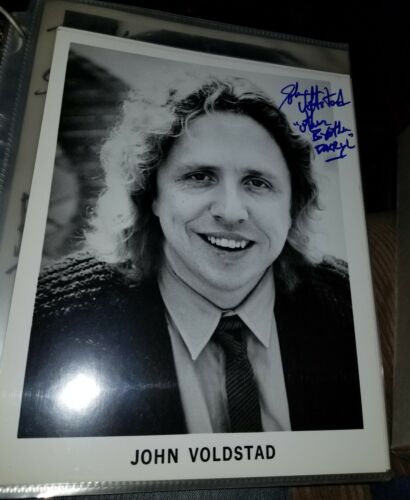 JOHN VOLDSTAD Signed 8x10 Photo NEWHART darryl