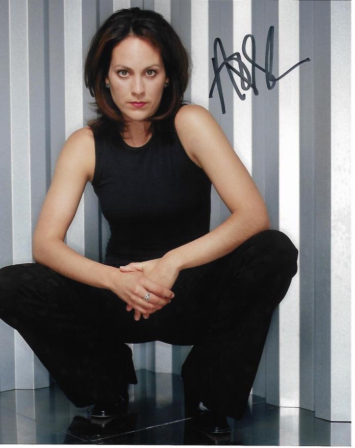 Annabeth Gish autographed 8x10 Photo COA X-Files 'Monica Reyes'