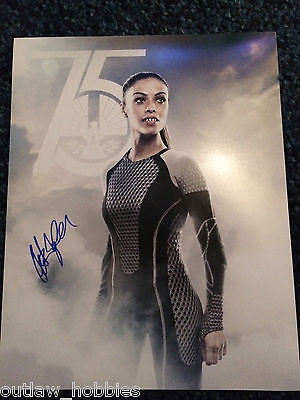 District Games Meta Golding Autographed Signed 11x14 Photo COA
