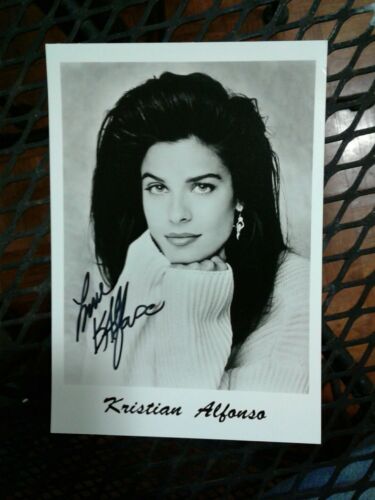 Kristin Alphonso autographed 5x7 photo Hope Days of Our Lives
