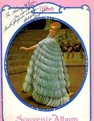 DEBBIE REYNOLDS Personally AUTOGRAPHED 1973 BROADWAY Show Program 