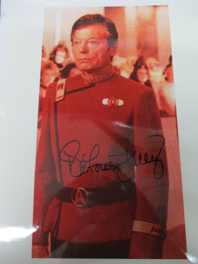 AUTOGRAPHED PHOTO OF DEFOREST KELLEY