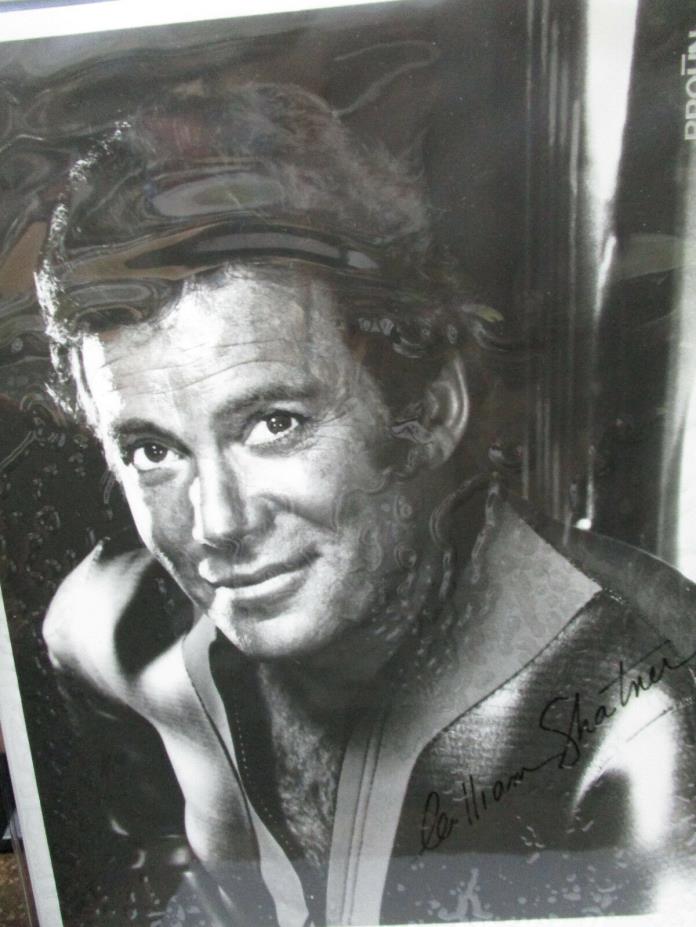 AUTOGRAPHED WILLIAM SHATNER PHOTO