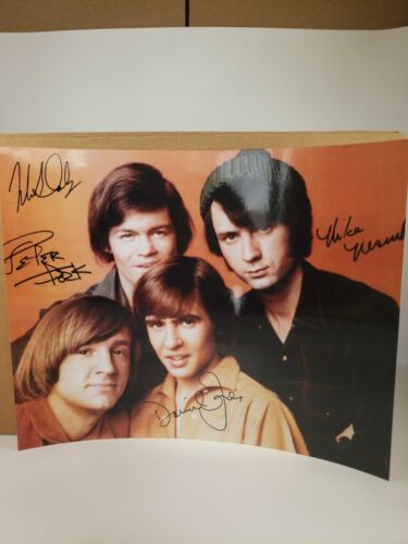 1970S *THE MONKEES* SIGNED BY 4 COLOR 8X10