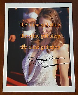Julianne Moore Autographed 8x10 Photo RP