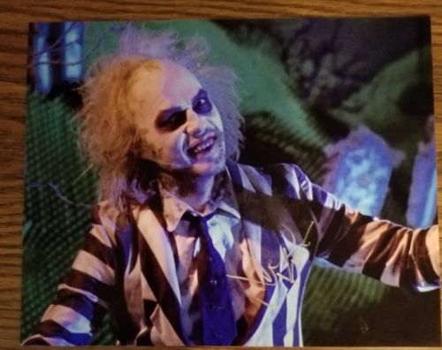 BEETLEJUICE - MICHAEL KEATON  AUTOGRAPHED PICTURE SIGNED 8X10 PHOTO