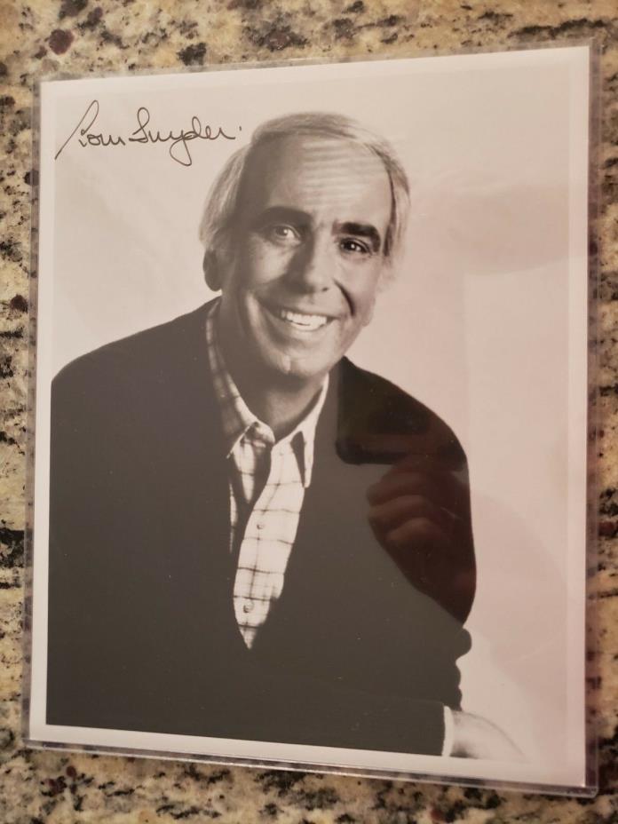 TOM SNYDER Autographed Signed 8x10 Photo NM in hard plastic