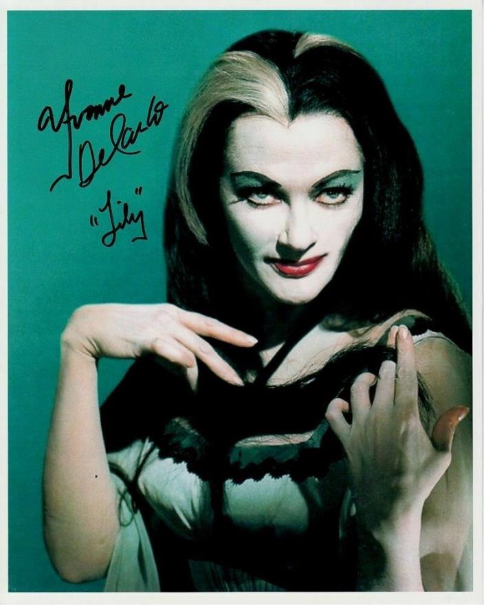 LILY MUNSTER ~ HALLOWEEN  YVONNE DE CARLO! IN COLOR ~ NICE PHOTO 8 X 10! F13