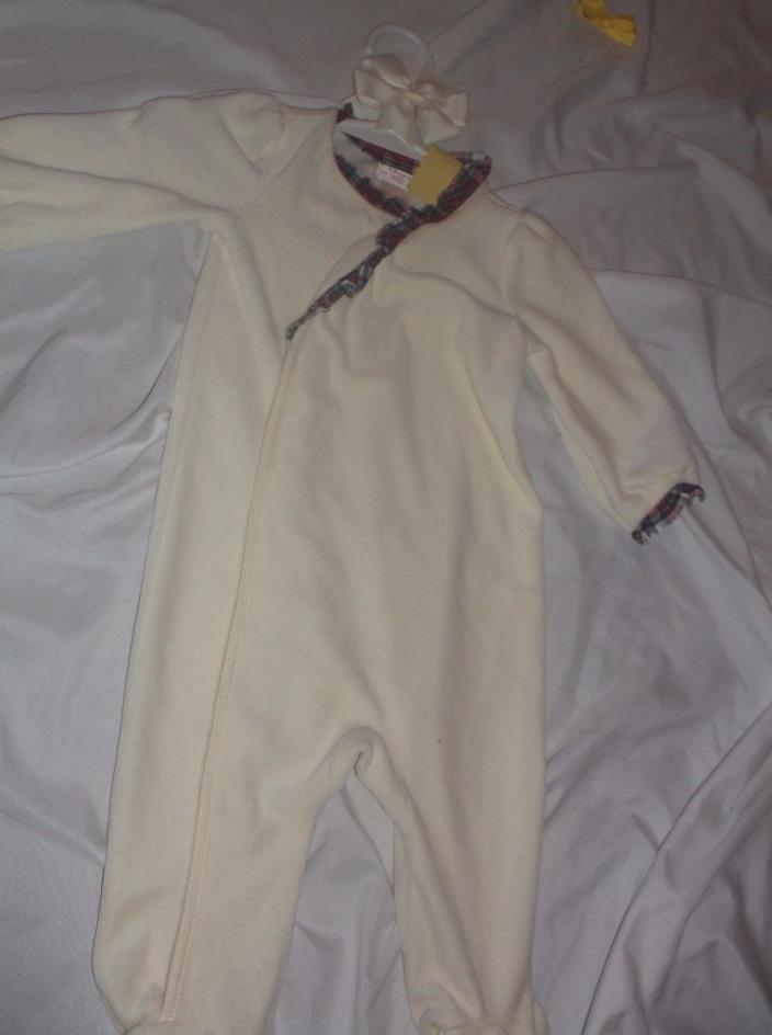 CHAPS ??6 M??Cute Cream One Piece w Red/Blk Plaid Trim-Footed??Bow