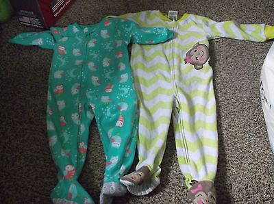W@W~~TWO (2)  FOOTED  SLEEPERS  CARTER'S & WONDERKIDS  SIZE 18  MONTHS