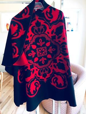 ATTRACTIVE NORWEGIAN DOUBLE WOVEN RED & BLACK SOFT WOOL CAPE ONE SIZE BUNAD