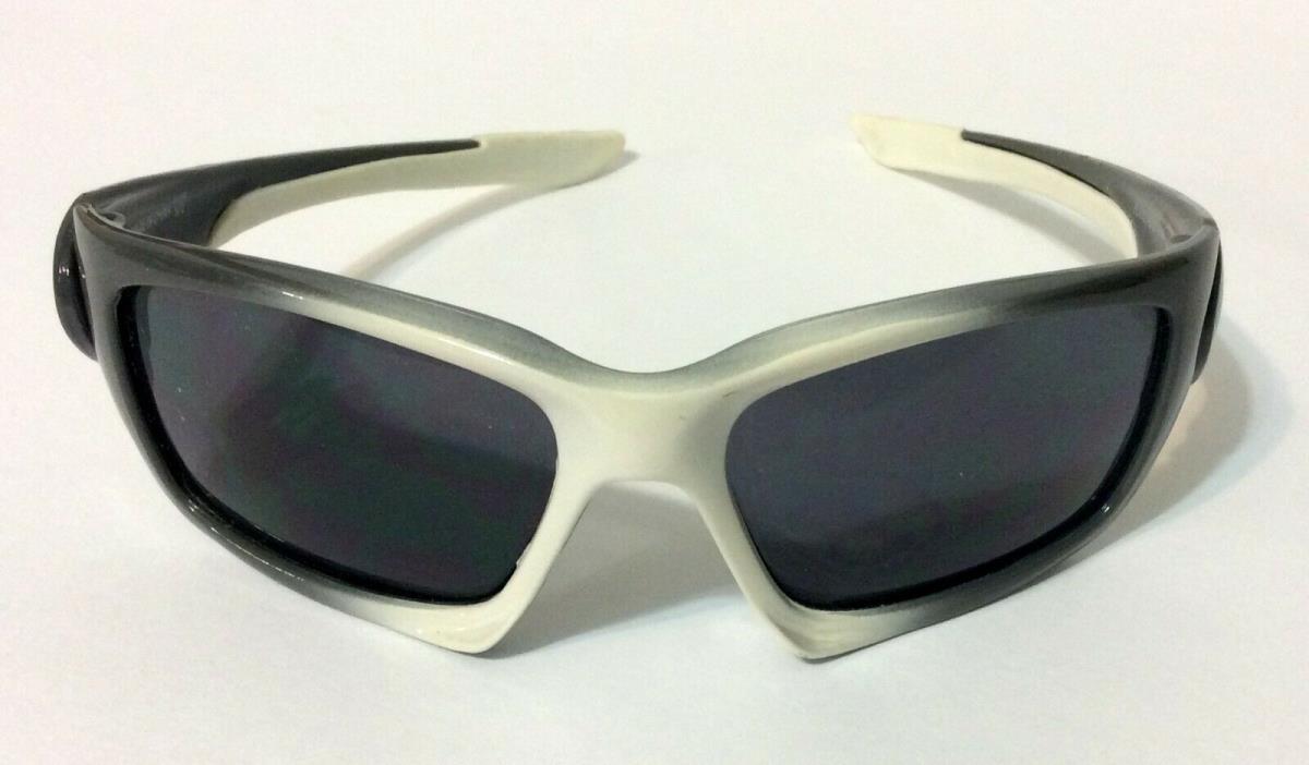 Place Wrap Around Sunglasses Children 8-14 (Item 5412)