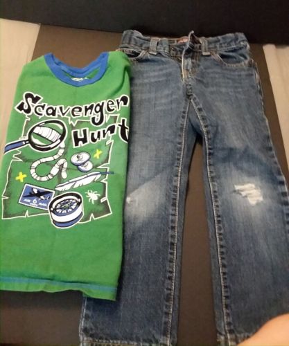 LOT OF BOYS SIZE 5 JEANS & GREEN TEE