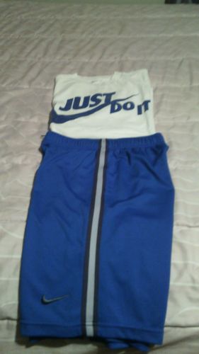 NIKE Lot -Athletic fitness Wear  SHIRT (M) & SHORTS (L) YOUTH**VGC