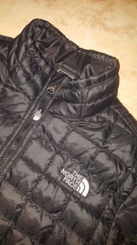 The North Face Boys Primaloft Lightweight Black Quilted Jacket Medium (10/12)
