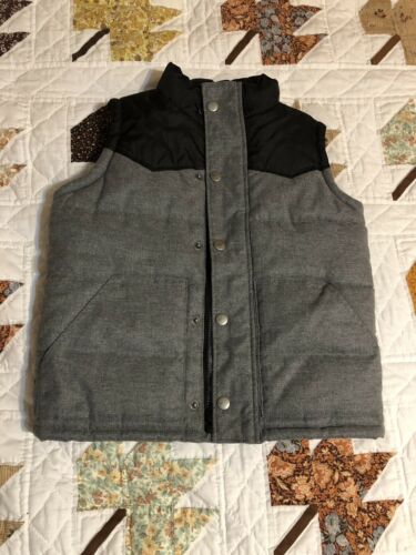 Boys OLD NAVY Black Gray Sleeveless Jacket Vest Size Small 6-7 Regular