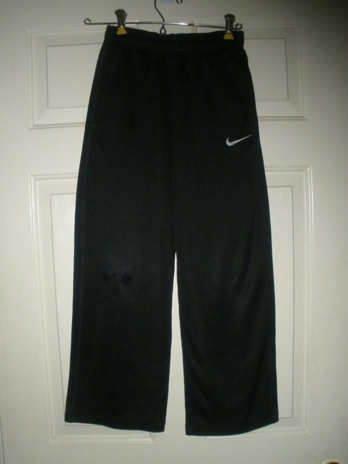 #1010 Nike Therma Fit Black Pants Kids Boys Youth M Athletic Leisure Sweat Track