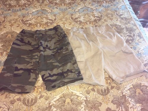 EUC Lot Of 2 Boys The Children’s Place Camouflage And Khaki Cargo Shorts (10)